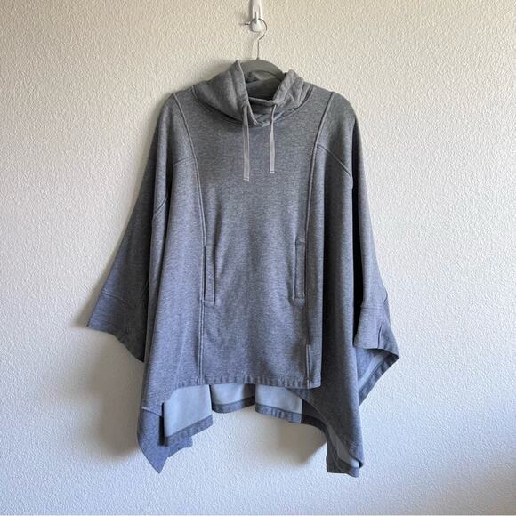 UGG Pichot Poncho - Picture 2 of 14